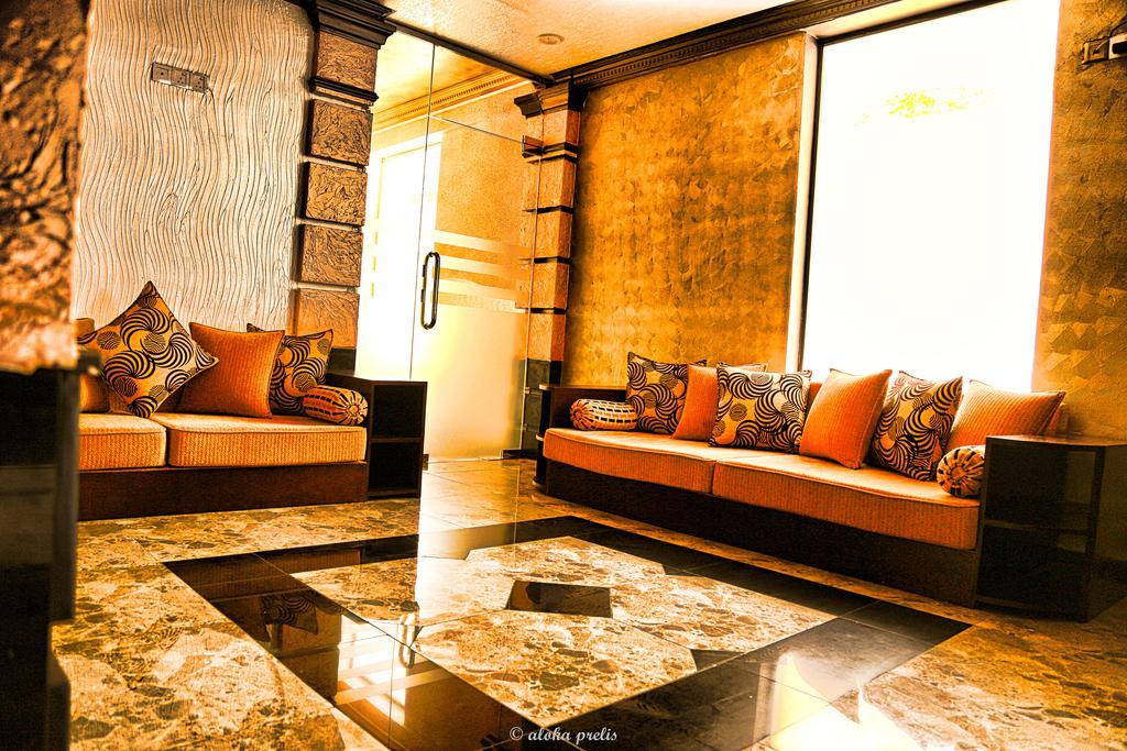 Ceylon City Hotel,Colombo Exterior photo