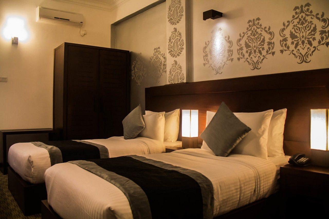 Ceylon City Hotel,Colombo Exterior photo