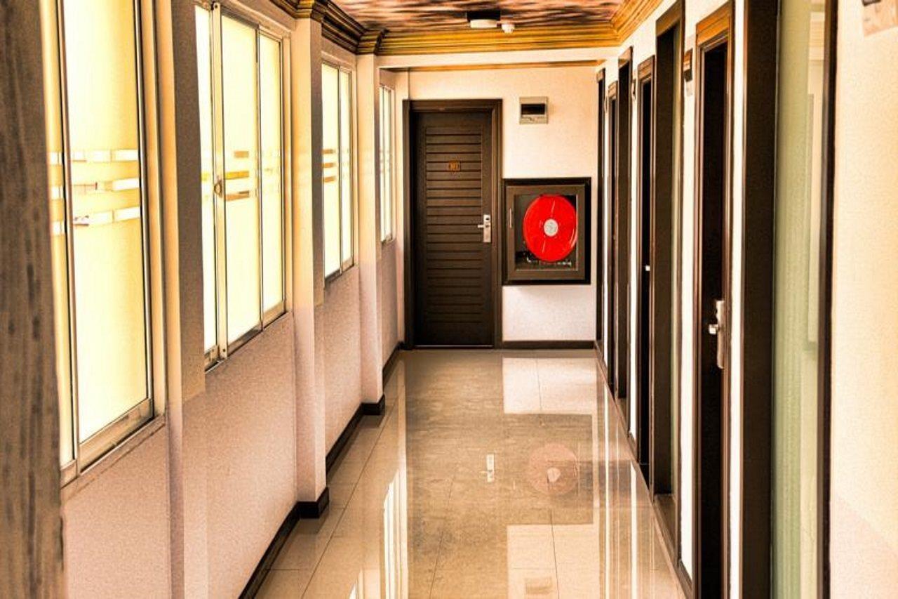 Ceylon City Hotel,Colombo Exterior photo
